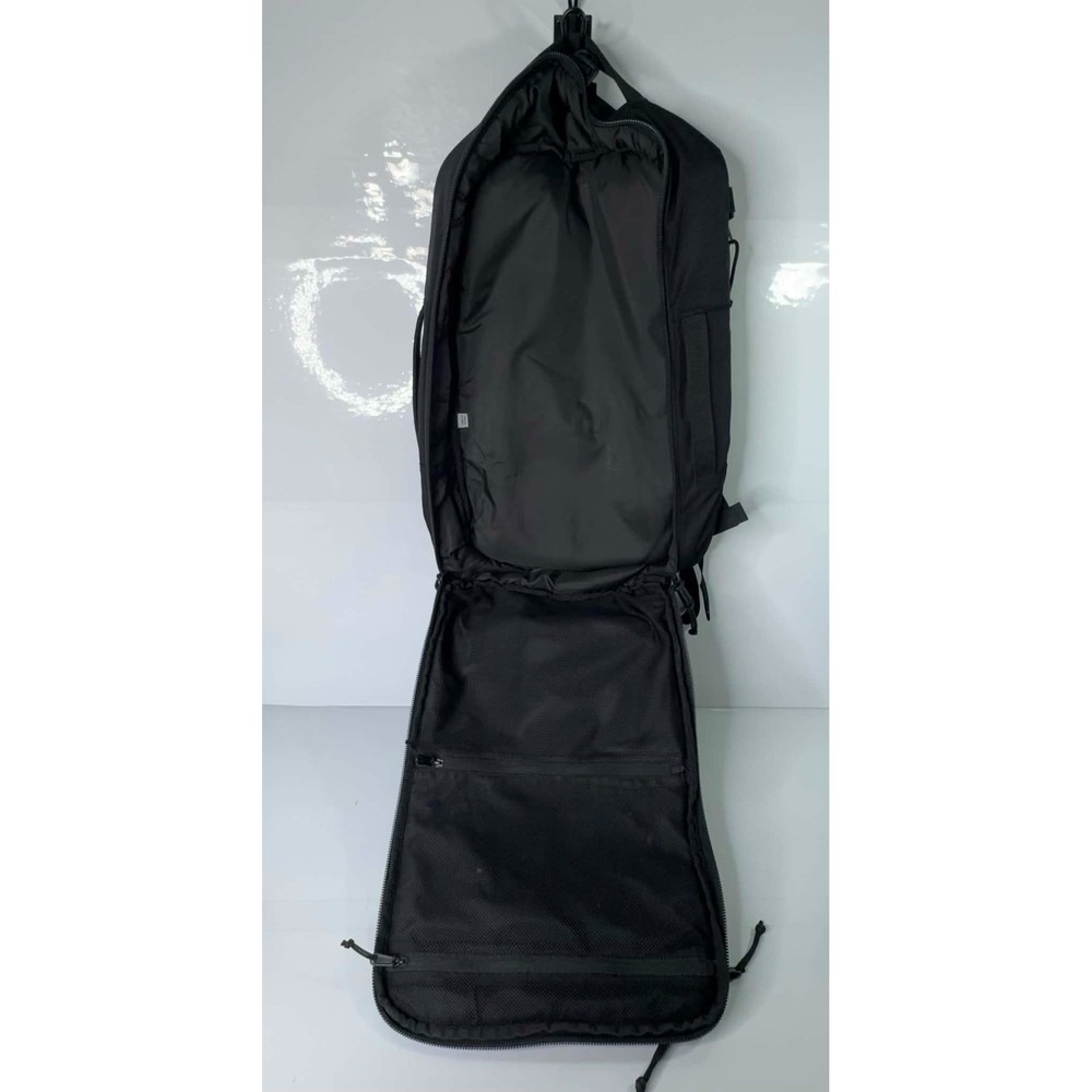 Topo Designs Travel Bag 30L Black Carry On Backpack Convertible Laptop Luggage - Picture 2 of 13